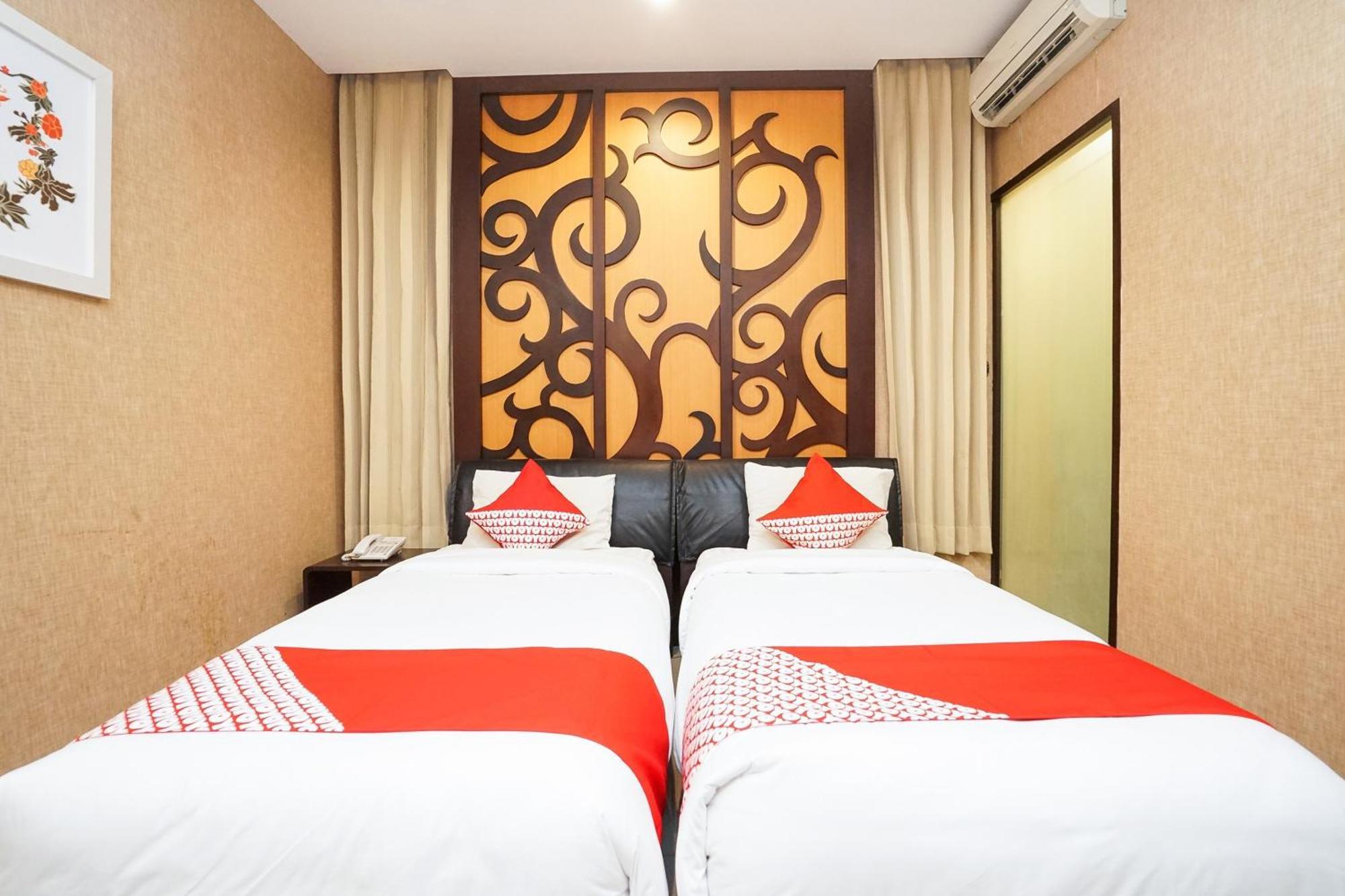 Istana Permata Ngagel Hotel Surabaya Luaran gambar