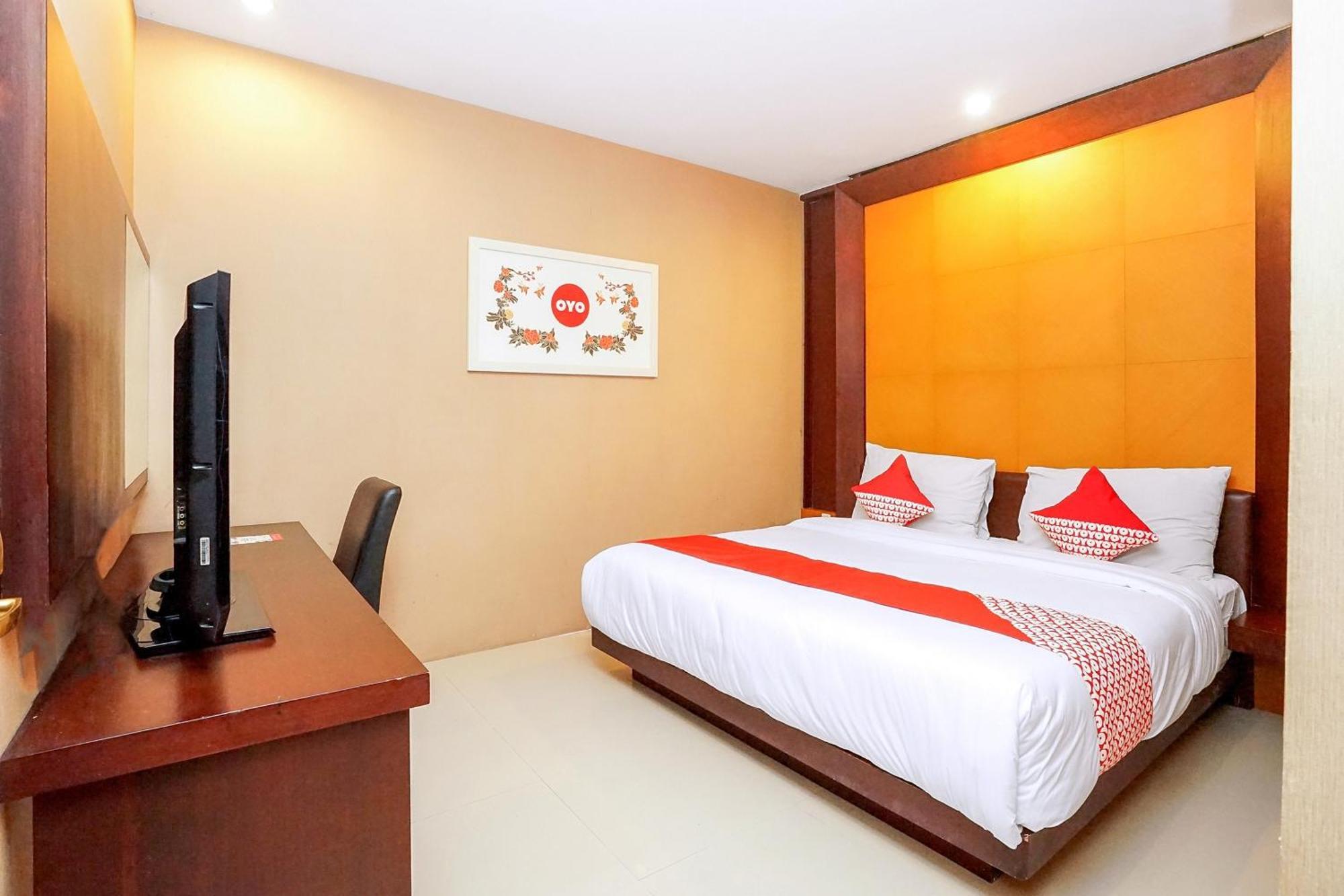 Istana Permata Ngagel Hotel Surabaya Luaran gambar