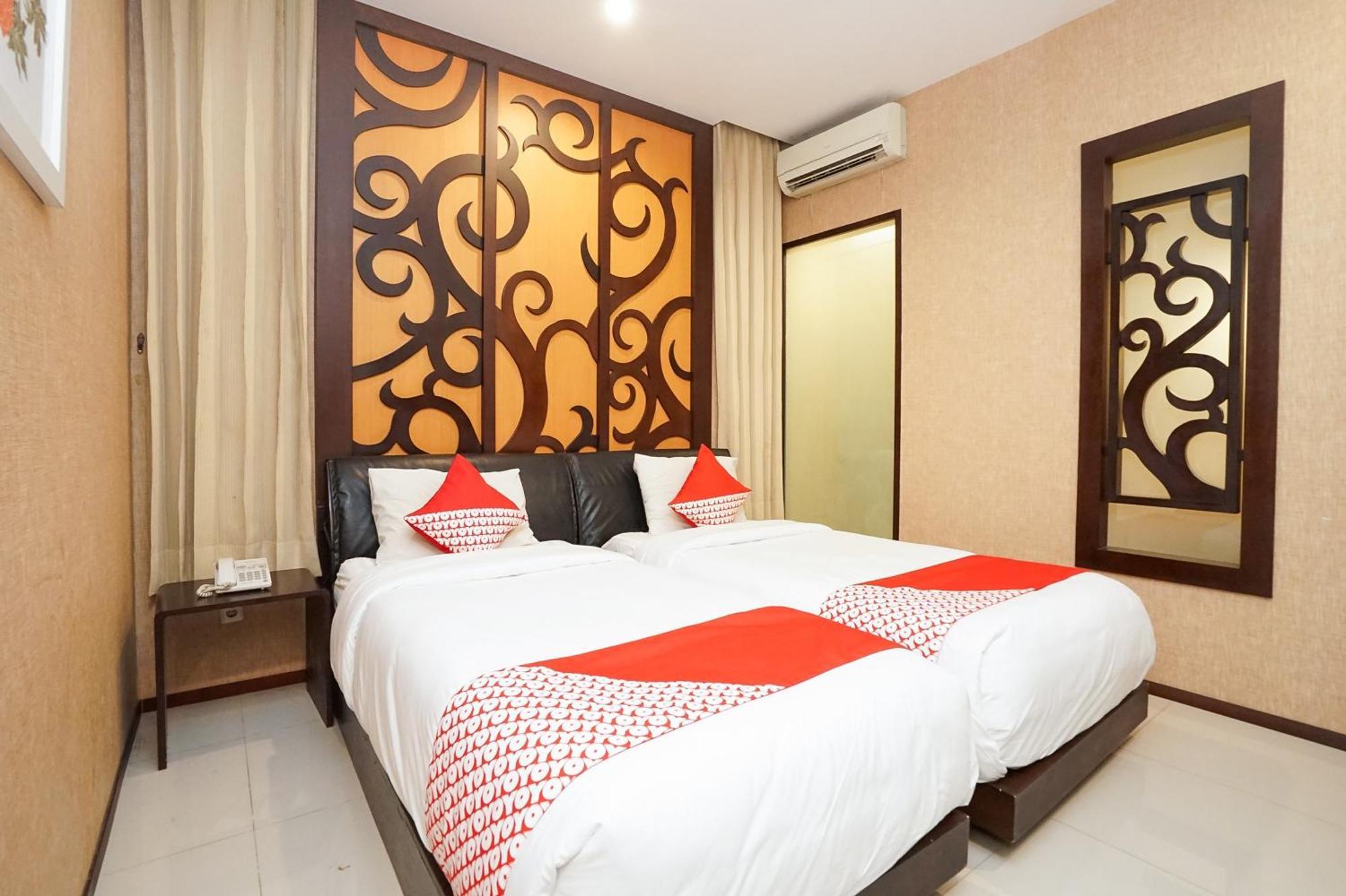 Istana Permata Ngagel Hotel Surabaya Luaran gambar