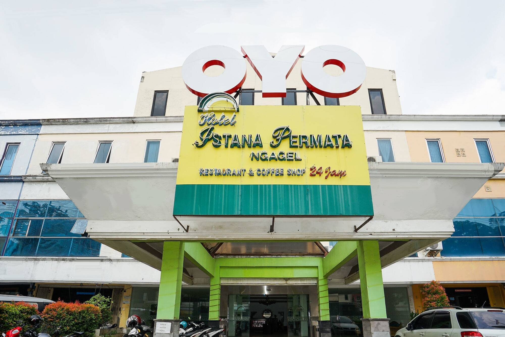 Istana Permata Ngagel Hotel Surabaya Luaran gambar
