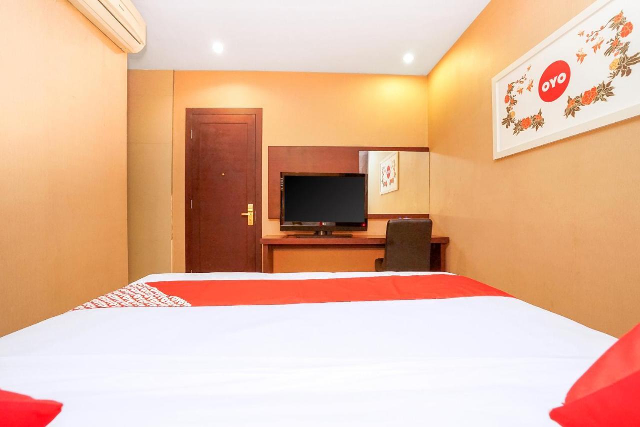 Istana Permata Ngagel Hotel Surabaya Luaran gambar